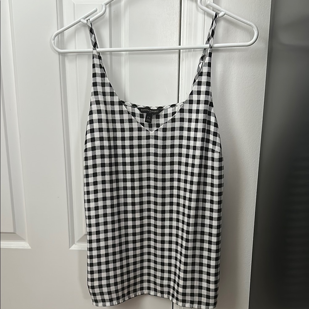 Banana Republic Black and White V-Neck Camisole Top with Adjustable Straps